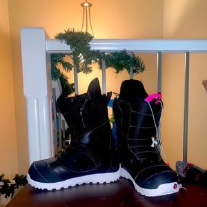 Burton snowboard boots